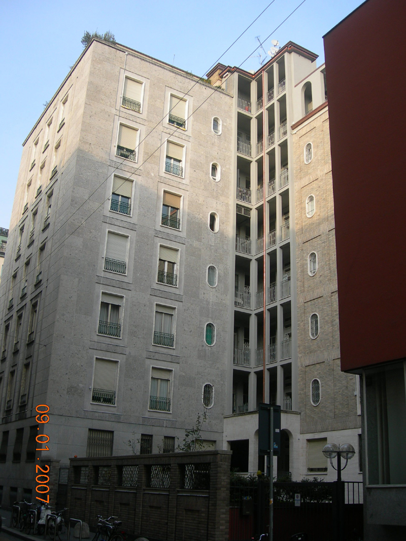 MANUTENZIONE STRAORDINARIA FACCIATA VIA CONSERVATORIO a Milano